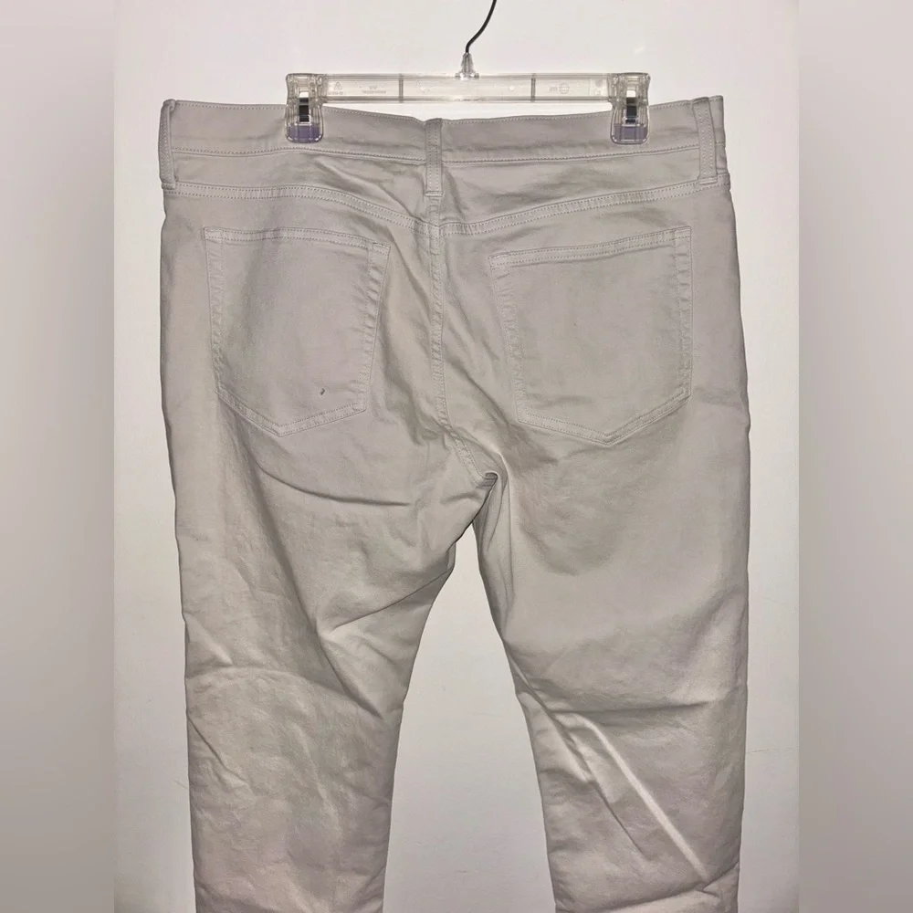 NWT J.Crew Factory Straight-fit garment-dyed five-pocket pant in Stone 35 x 30
